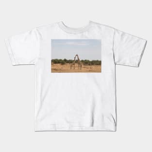 Giraffe mother and baby Kids T-Shirt